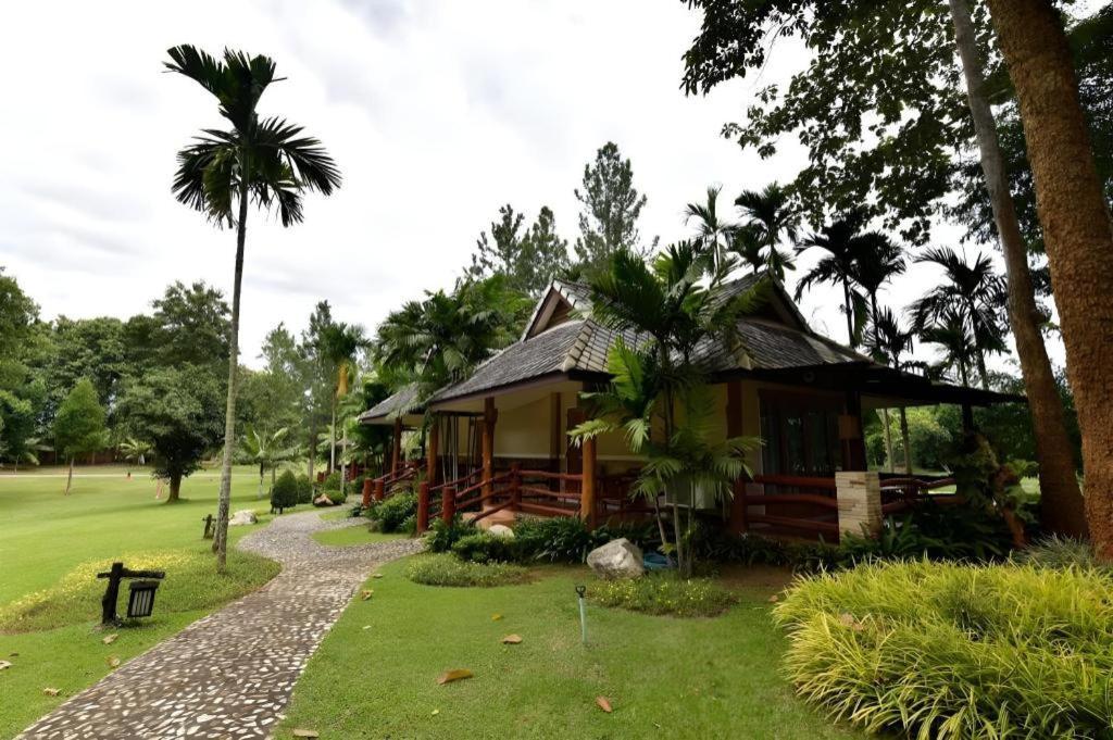 Chiangkham Luang Resort Chiang Dao Buitenkant foto