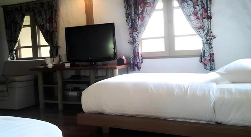 Chiangkham Luang Resort Chiang Dao Buitenkant foto