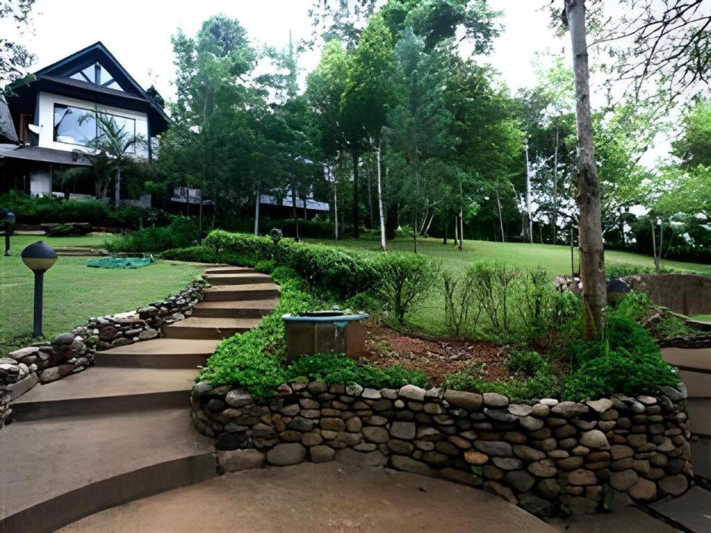 Chiangkham Luang Resort Chiang Dao Buitenkant foto
